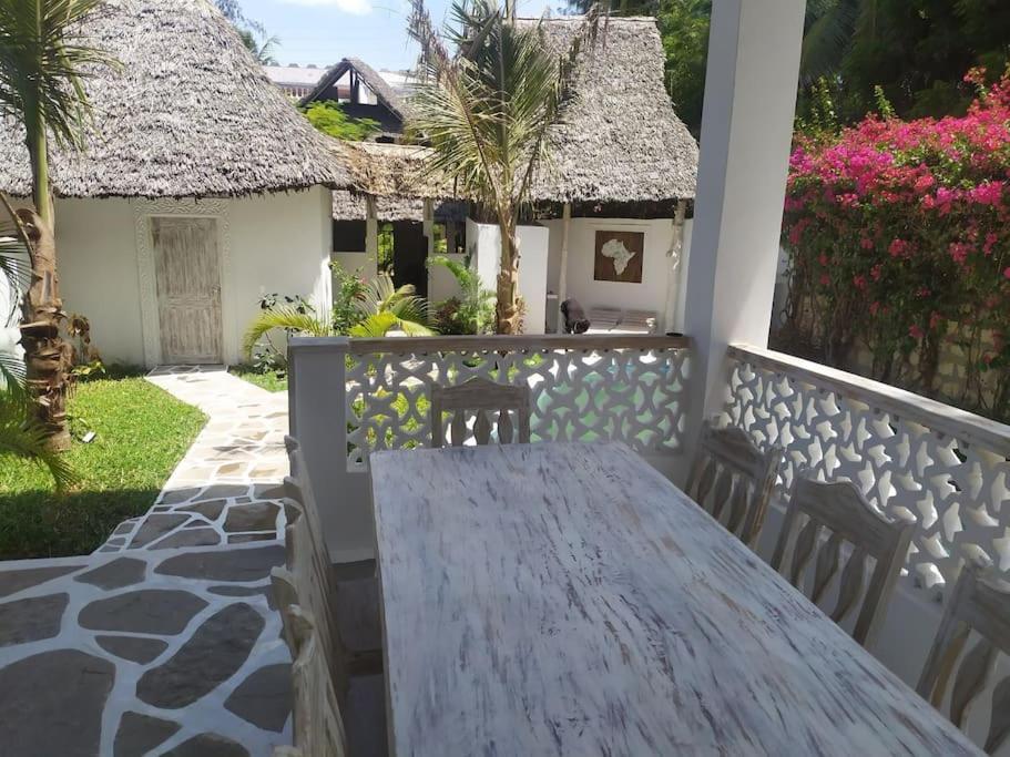 Garoda House Turtle Bay Jacuzzi ☆☆☆☆☆ Kilifi Watamu Esterno foto